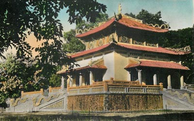 Saïgon: The pagoda of the botanical garden