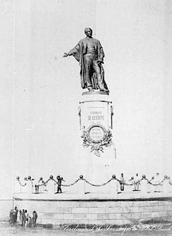 Port-Saïd. The statue of Ferdinand de Lesseps